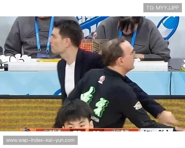 深圳队小将王浩然半程得分篮板均列前五 成联赛新惊喜 深圳队小将王浩然半程得分篮板均列前五 成联赛新惊喜